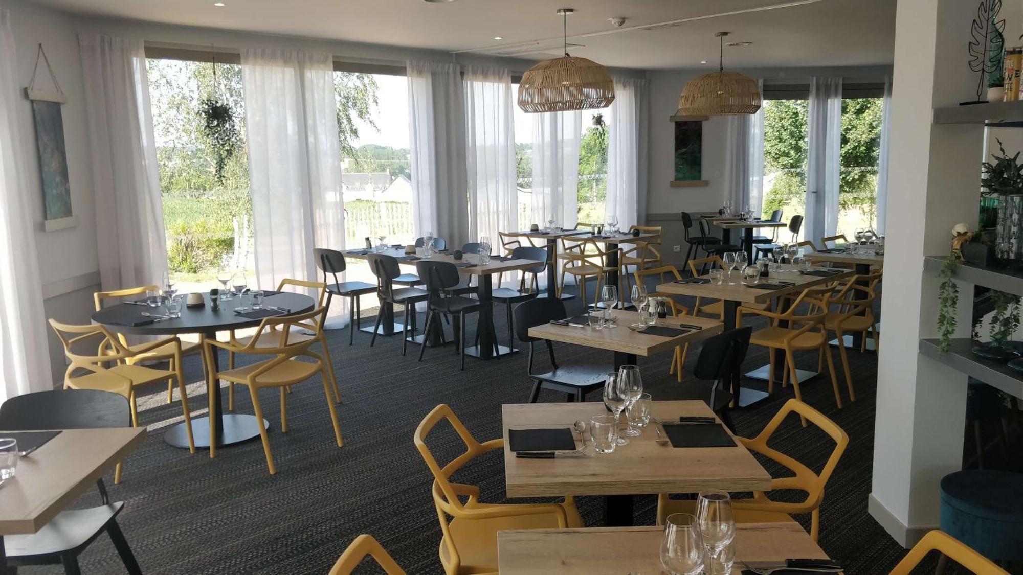 Brit Hotel Au Pays De Vitre Etrelles Ngoại thất bức ảnh