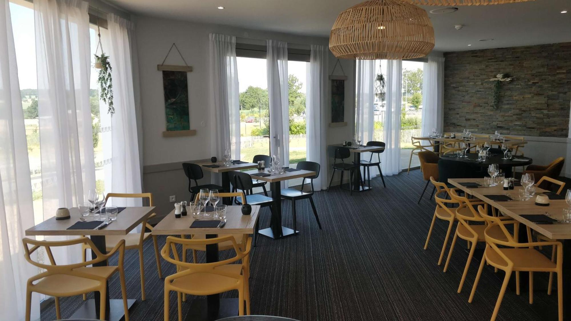 Brit Hotel Au Pays De Vitre Etrelles Ngoại thất bức ảnh